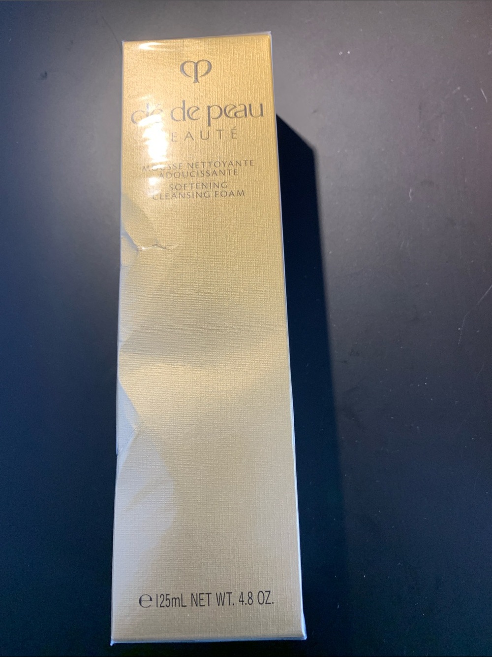 Clé de Peau Beauté Softening Cleansing Foam — 125ml - new!